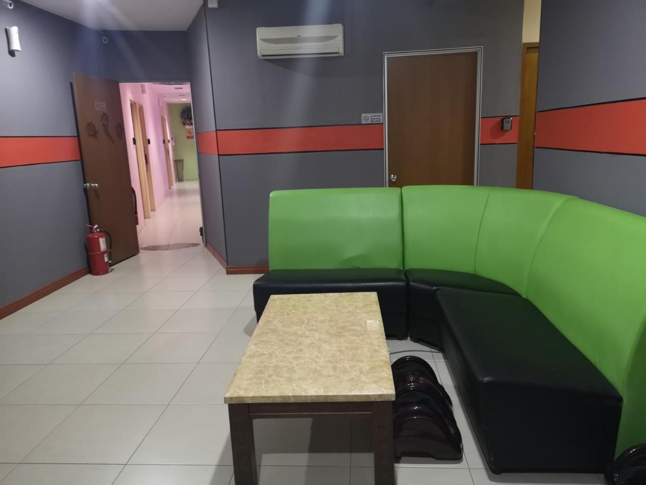 Home Inn Hotel Ipoh Bagian luar foto